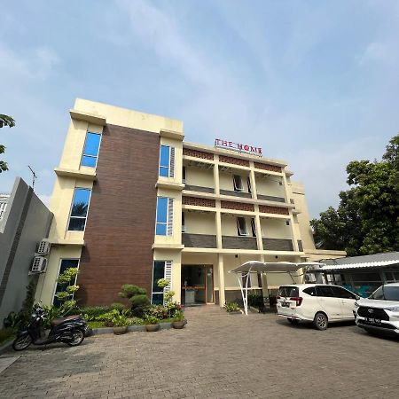 The Home Srengseng Jakarta Ngoại thất bức ảnh